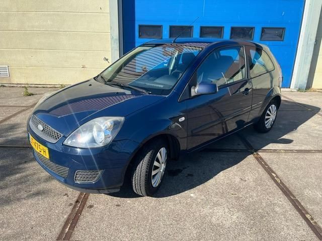 Blauw Gebruikt 2008 Ford Fiesta Hatchback | € 1.199 (Goede deal) - Afbeelding 1/4