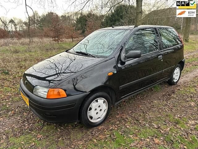 Occasion Fiat Punto S 54 PK (39 kW) 1998 Zwart Hatchback
