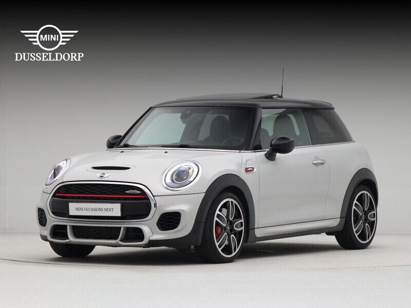 Wit, metallic lak Gebruikt 2018 Mini John Cooper Works Chili Hatchback | € 23.950 (Eerlijke prijs) - Afbeelding 1/4