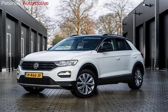 Wit Occasion 2019 VW T-Roc Sportline SUV | € 18.445 (Eerlijke prijs) - Afbeelding 1/4