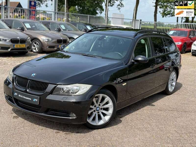 Zwart Gebruikt 2006 BMW 320 Executive Stationwagen | € 4.950 (Eerlijke prijs) - Afbeelding 1/4