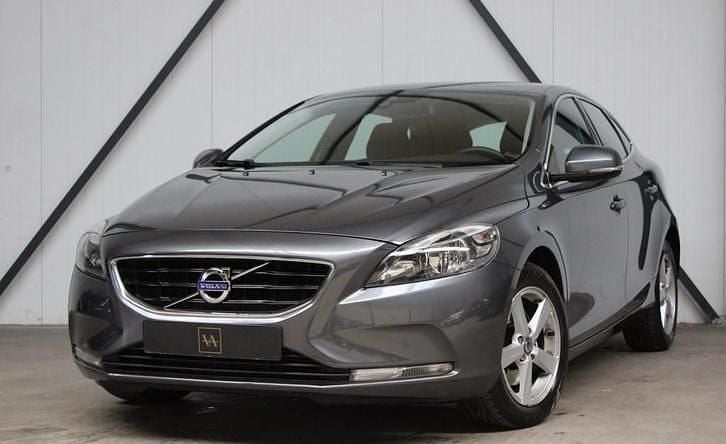Occasion Volvo V40 Momentum 120 PK (88 kW) 2014 Grijs Hatchback