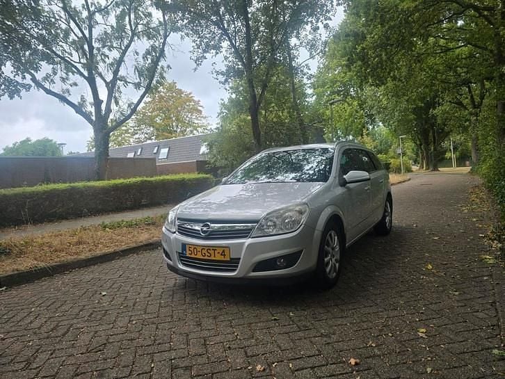 Gebruikt 2008 Opel Astra Cosmo Stationwagen | € 1.700 (Goede deal) - Afbeelding 1/4
