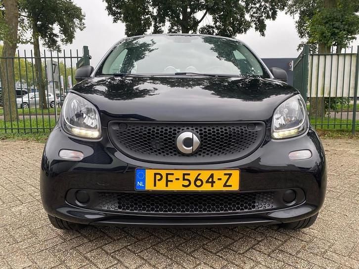 Occasion Smart ForFour Pure 71 PK (52 kW) 2017 Zwart Hatchback