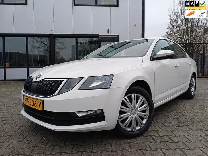 Occasion 2017 Skoda Octavia G-TEC Ambition | € 7.500 - Afbeelding 1/4