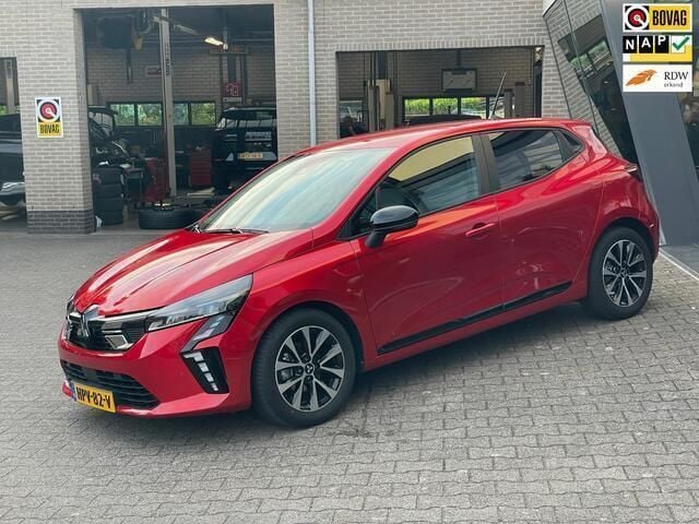 Rood Gebruikt 2024 Mitsubishi Colt Intense Hatchback | € 20.500 (Eerlijke prijs) - Afbeelding 1/4