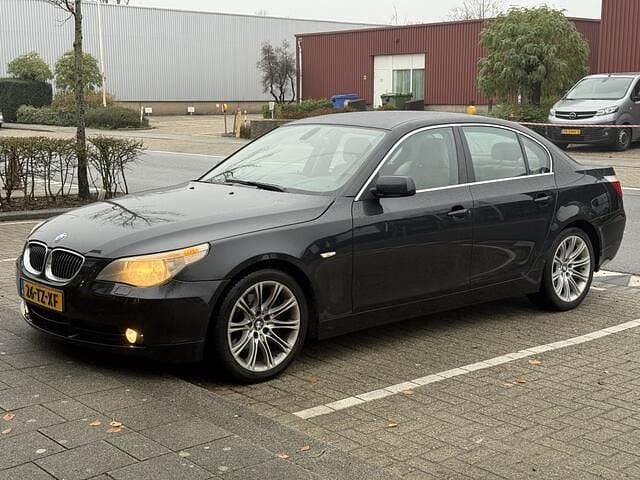 Occasion BMW 523 177 PK (130 kW) 2007 Zwart Sedan