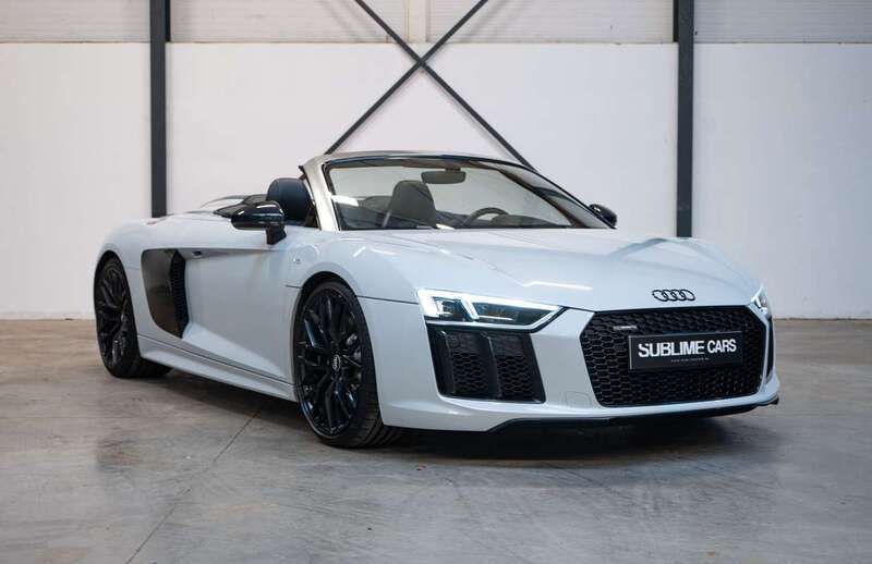 Grijs Gebruikt 2017 Audi R8 Spyder Sport Cabriolet | € 144.950 - Afbeelding 1/4