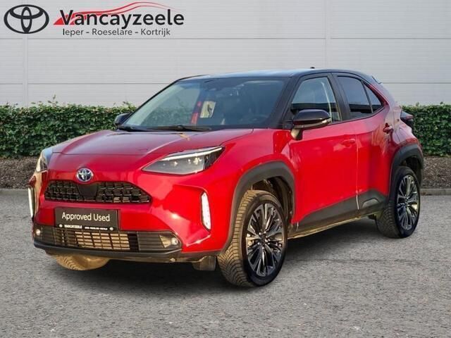 Rood Gebruikt 2023 Toyota Yaris Elegant Coupé | € 28.950 (Eerlijke prijs) - Afbeelding 1/3