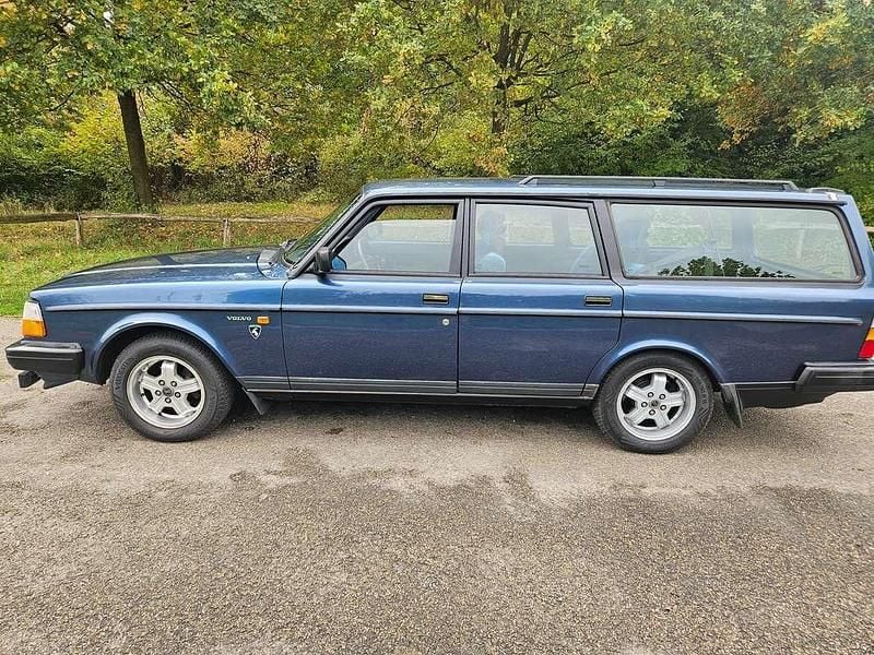 Blauw Gebruikt 1988 Volvo 245 Stationwagen | € 14.900 - Afbeelding 1/4