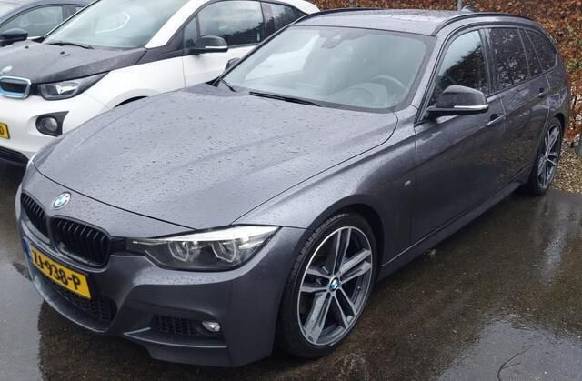 Occasion BMW 318 M Sport 136 PK (100 kW) 2019 Grijs Stationwagen