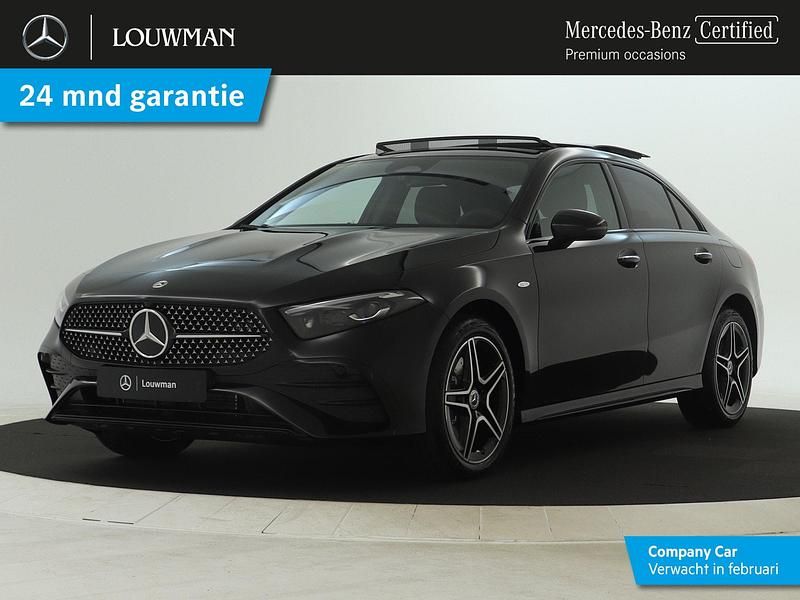 Zwart Gebruikt 2025 Mercedes A250 Business Sedan | € 43.495 (Duur) - Afbeelding 1/4