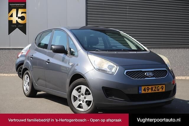Grijs Gebruikt 2010 Kia Venga Hatchback | € 2.950 (Goede deal) - Afbeelding 1/4