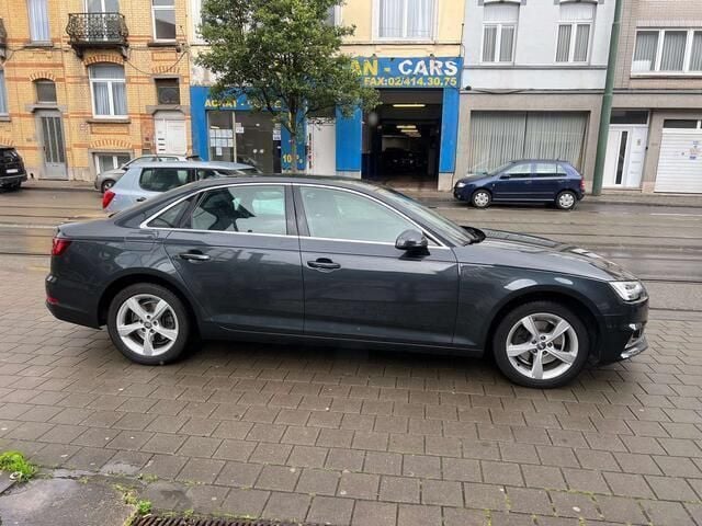 Occasion Audi A4 Sport 2019 Grijs Sedan