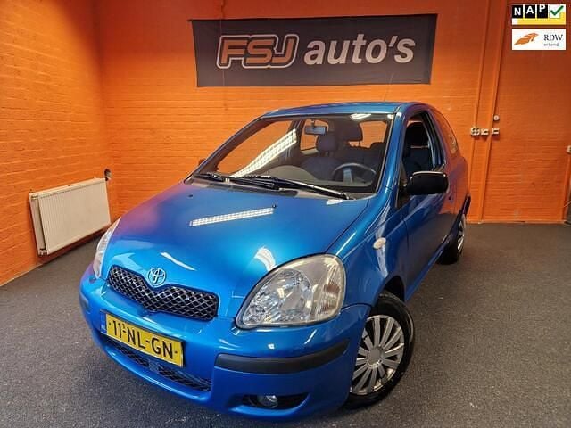 Blauw (metallic) Gebruikt 2003 Toyota Yaris Luna Hatchback | € 1.150 (Eerlijke prijs) - Afbeelding 1/4