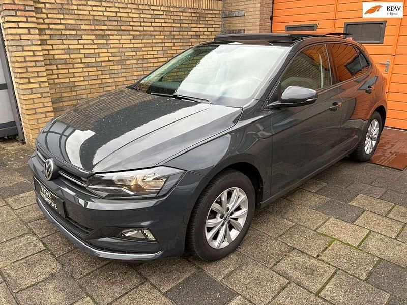 Grijs Gebruikt 2018 VW Polo Comfortline Hatchback | € 13.999 (Iets duurder) - Afbeelding 1/4