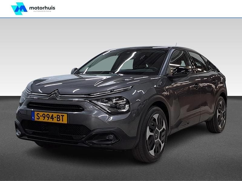 Grijs Gebruikt 2023 Citroën C4 Feel Hatchback | € 18.940 (Eerlijke prijs) - Afbeelding 1/4