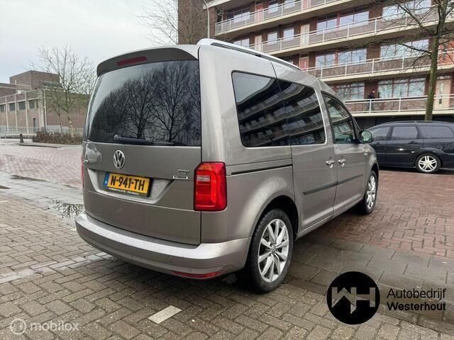 Occasion VW Caddy Maxi Trendline 102 PK (75 kW) 2018 Geel MPV