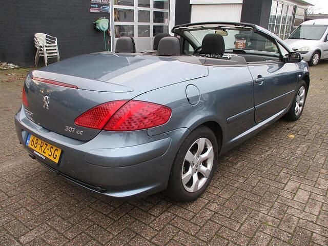 Occasion Peugeot 307 CC 109 PK (80 kW) 2005 Grijs Cabriolet