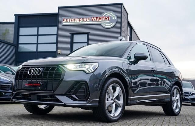 Occasion Audi Q3 Sport 150 PK (110 kW) 2022 Grijs (metallic) SUV