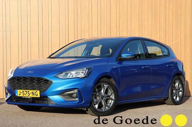 Blauw Gebruikt 2020 Ford Focus Business Edition Hatchback | € 15.940 (Iets duurder) - Afbeelding 1/4