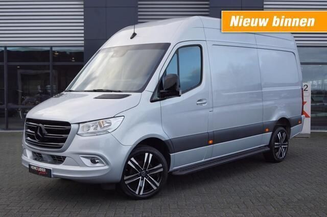 Grijs Gebruikt 2019 Mercedes Sprinter Van | € 39.950 (Iets duurder) - Afbeelding 1/4