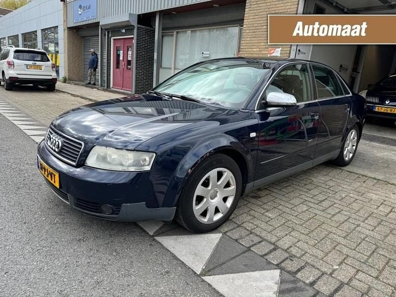 Blauw Gebruikt 2004 Audi A4 Proline Sedan | € 1.995 (Eerlijke prijs) - Afbeelding 1/4