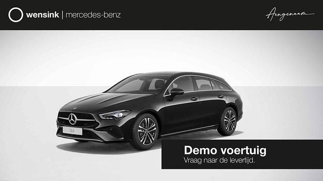 Zwart Gebruikt 2025 Mercedes CLA180 Shooting Brake Edition Stationwagen | € 40.900 (Duur) - Afbeelding 1/4