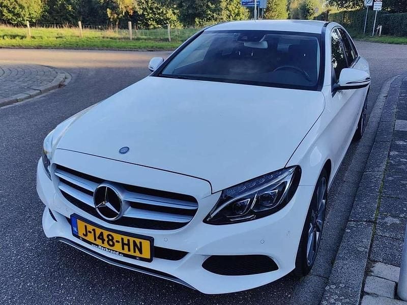 Wit Gebruikt 2016 Mercedes C250 Edition 1 Sedan | € 22.500 (Eerlijke prijs) - Afbeelding 1/4