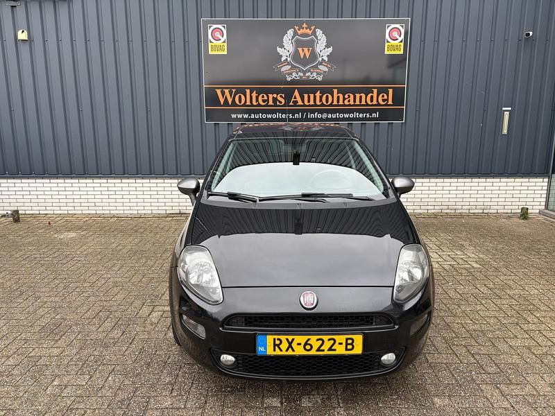 Occasion Fiat Punto Street 69 PK (50 kW) 2018 Zwart Hatchback