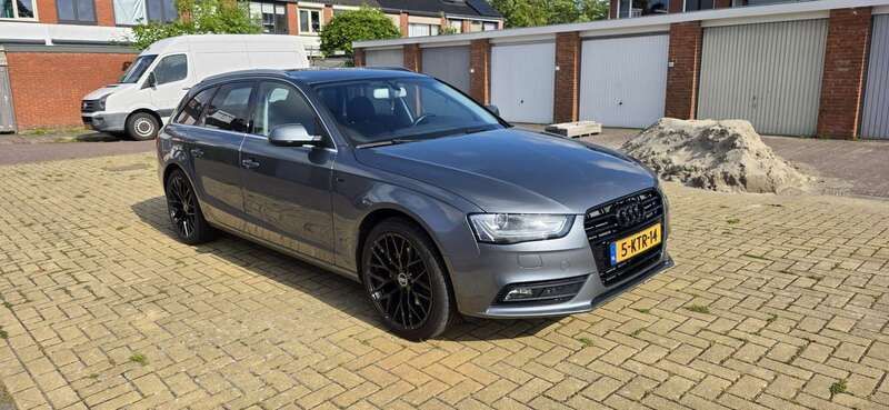 Grijs Gebruikt 2013 Audi A4 Business Stationwagen | € 8.550 (Eerlijke prijs) - Afbeelding 1/4