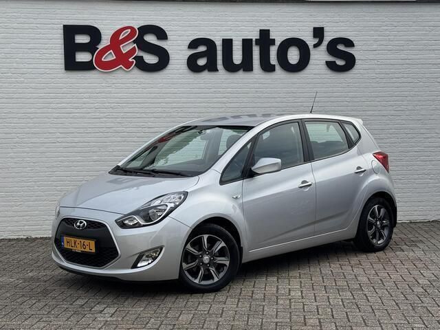 Grijs, metallic lak Gebruikt 2018 Hyundai ix20 GO! MPV | € 17.700 (Eerlijke prijs) - Afbeelding 1/4