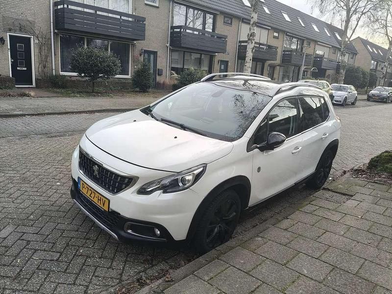 Wit Occasion 2017 Peugeot 2008 Allure SUV | € 9.500 (Goede deal) - Afbeelding 1/4