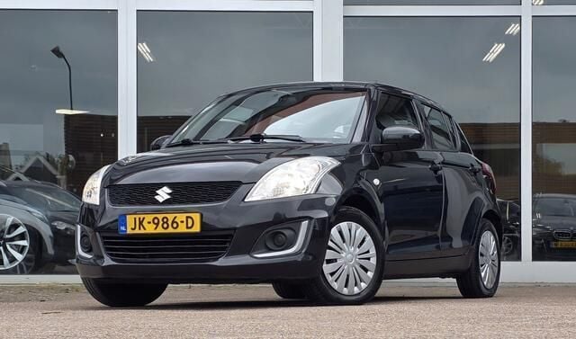 Zwart Gebruikt 2014 Suzuki Swift Comfort Hatchback | € 6.744 (Eerlijke prijs) - Afbeelding 1/4
