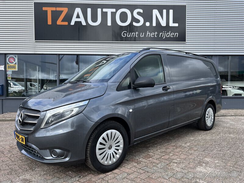 Grijs Gebruikt 2017 Mercedes Vito MPV | € 15.995 (Super prijs) - Afbeelding 1/4