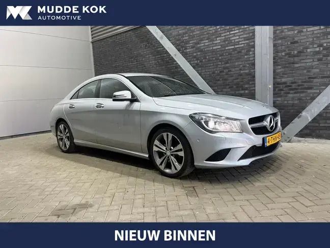 Grijs Gebruikt 2013 Mercedes CLA200 Ambition Sedan | € 14.900 (Super prijs) - Afbeelding 1/4