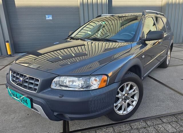 Grijs Occasion 2005 Volvo XC70 Summum Stationwagen | € 13.250 (Eerlijke prijs) - Afbeelding 1/4