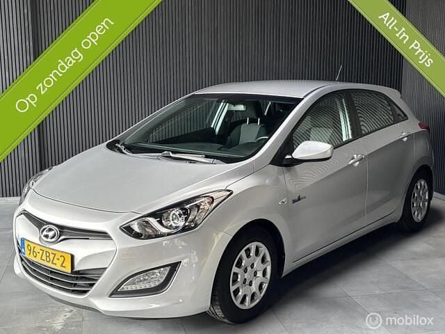 Grijs Gebruikt 2012 Hyundai i30 Hatchback | € 5.999 (Eerlijke prijs) - Afbeelding 1/4