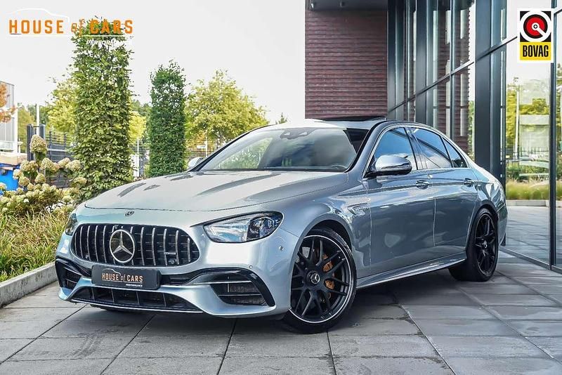 Grijs Gebruikt 2021 Mercedes E63 AMG AMG Sedan | € 95.995 (Super prijs) - Afbeelding 1/4