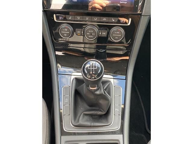 Occasion VW Golf VII 86 PK (63 kW) 2016 Zwart Hatchback