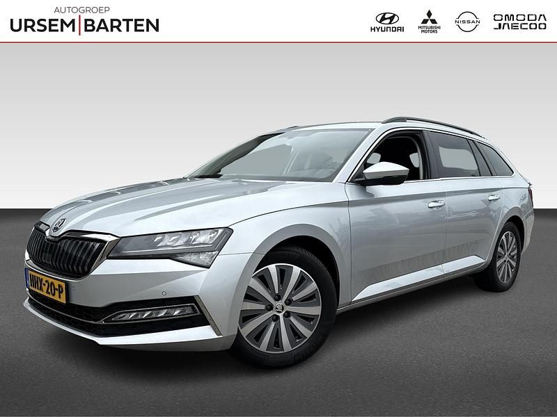 Grijs Gebruikt 2021 Skoda Superb Business Line Stationwagen | € 20.930 (Super prijs) - Afbeelding 1/4