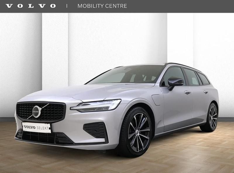 Grijs Occasion 2024 Volvo V60 Plus Stationwagen | € 40.950 (Goede deal) - Afbeelding 1/4