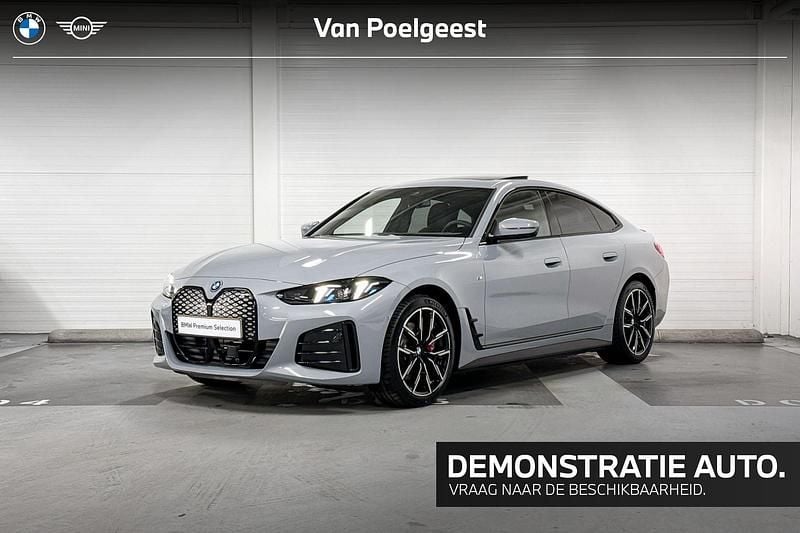 M brooklyn grau (licht grijs) Gebruikt 2025 BMW i4 Comfort Edition Sedan | € 51.900 (Goede deal) - Afbeelding 1/4