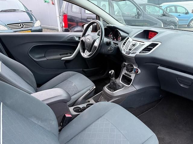 Occasion Ford Fiesta Limited 60 PK (44 kW) 2012 Zwart Hatchback