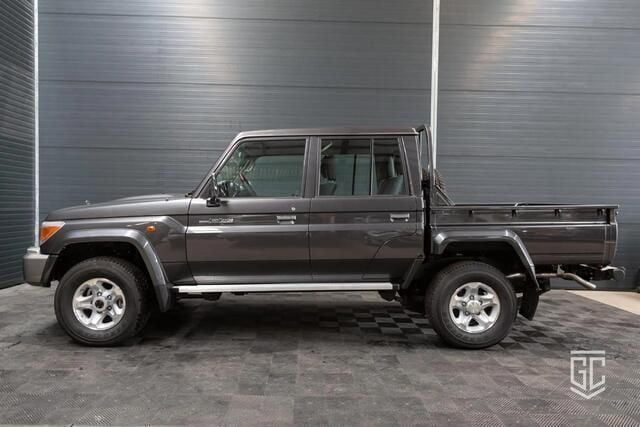 Occasion Toyota Land Cruiser 227 PK (166 kW) 2023 Grijs SUV