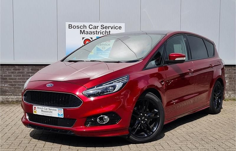 Rood (metallic) Gebruikt 2018 Ford S-MAX ST-Line MPV | € 26.889 (Eerlijke prijs) - Afbeelding 1/4