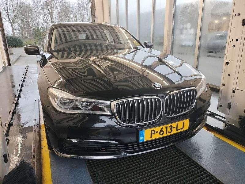 Occasion BMW 750 400 PK (294 kW) 2017 Zwart Sedan