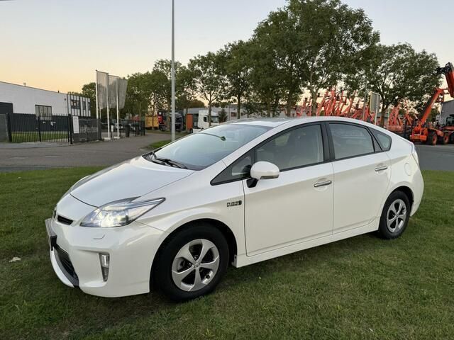 Occasion Toyota Prius Executive 99 PK (72 kW) 2013 Wit Hatchback