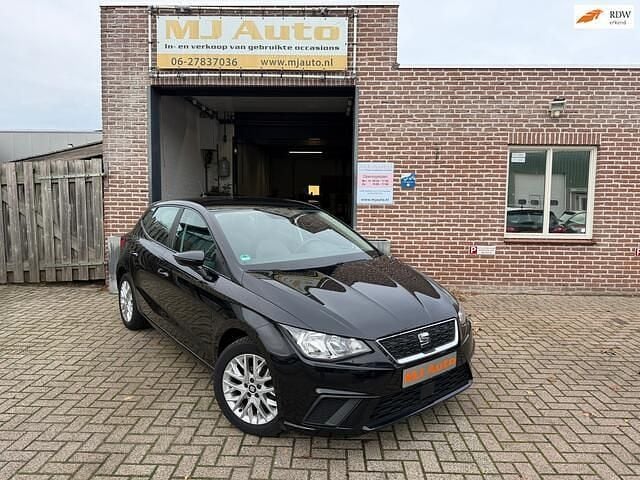 Zwart Occasion 2017 Seat Ibiza Hatchback | € 10.999 (Eerlijke prijs) - Afbeelding 1/4