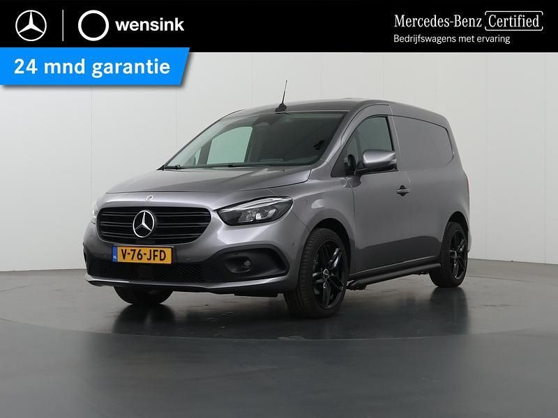 Grijs Gebruikt 2024 Mercedes Citan 112 Van | € 26.650 (Iets duurder) - Afbeelding 1/4